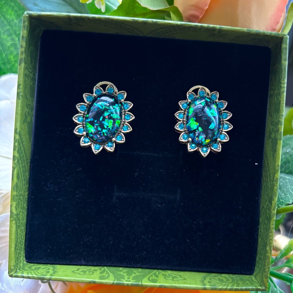Heidi Daus Swarovski Crystal Peacock Opal Center Pierced Earrings Rare!